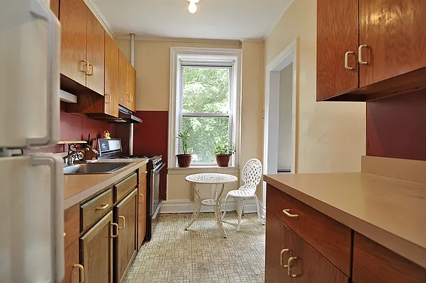 Sold by Corcoran | media 22