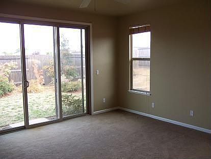 5th image of 131 Ashworth Dr