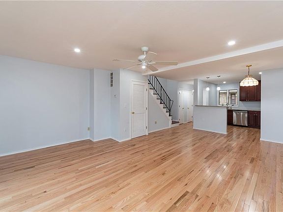 5th image of 6B Heritage Dr