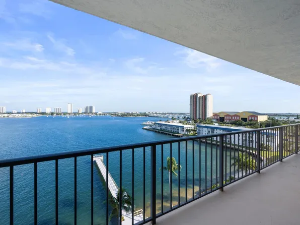 3040 Lake Shore Dr #Penthouse 2, Riviera Beach, FL 33404
