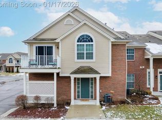 28346 Adler Park Dr S #246, New Baltimore, MI 48051