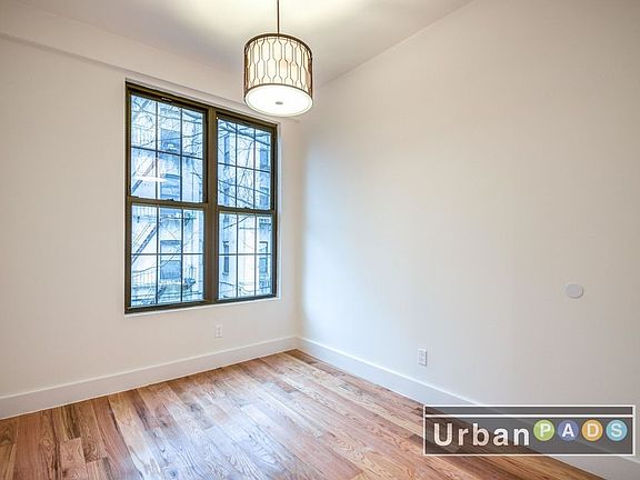 4th image of 172 Vernon Ave #3