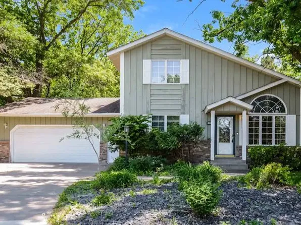 3024 Furness Ct N, Maplewood, MN 55109