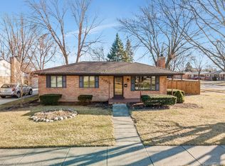 11010 Bedford Dr, Sterling Heights, MI 48313