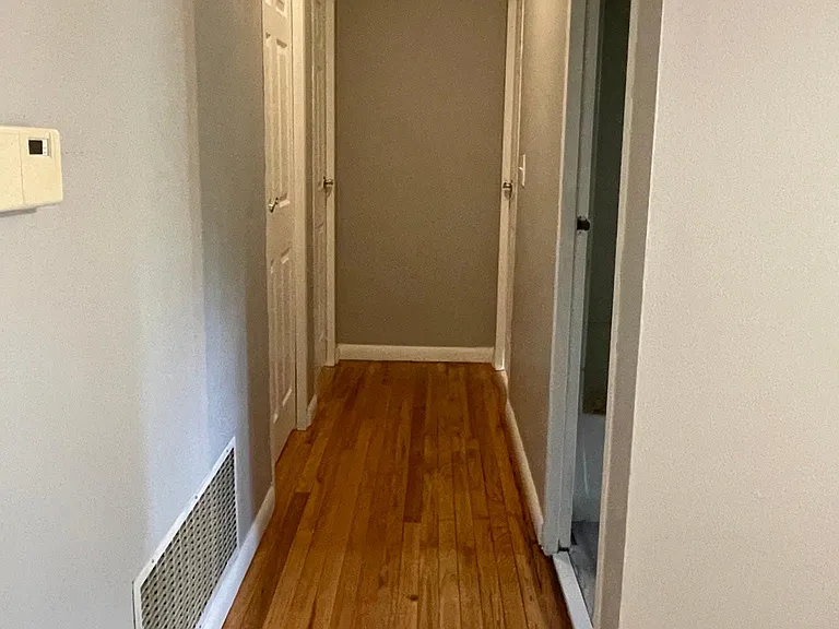 2606 Packard Rd — Photo 10
