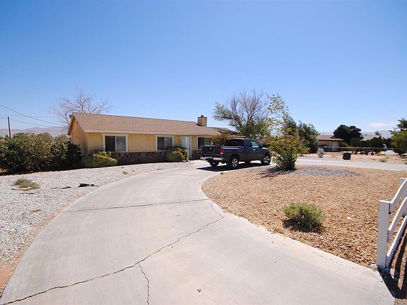 3rd image of 14753 Navajo Rd
