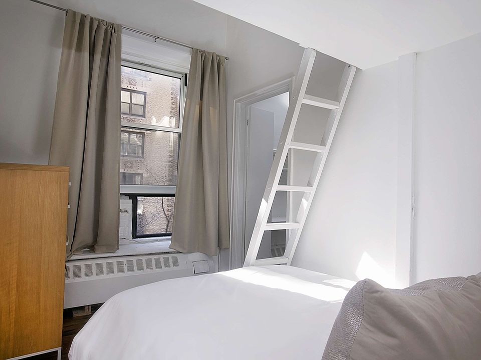 2nd image of 141 E 36th St APT 4F