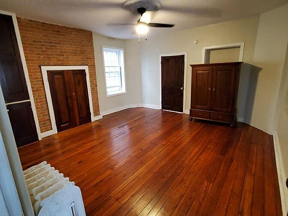 2nd image of 347 S Market St #347