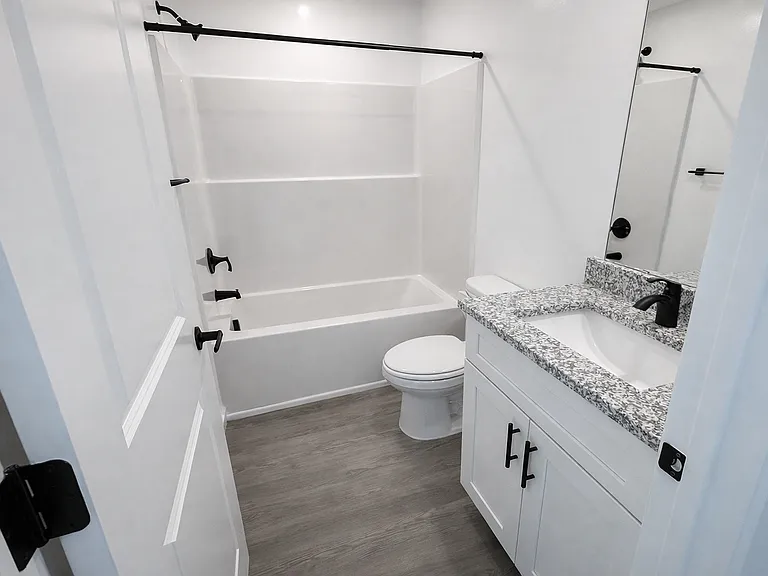12 Catawba Ave — Photo 16