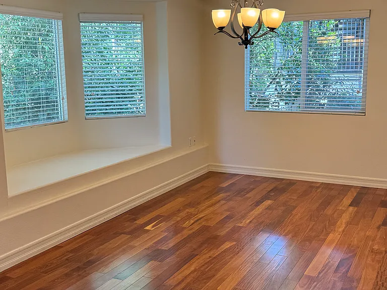 2410 N Naomi St #114 — Photo 8