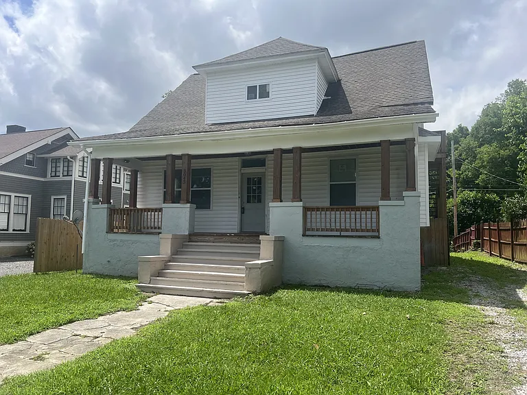 3043 E 5th Ave #2 — Photo 3