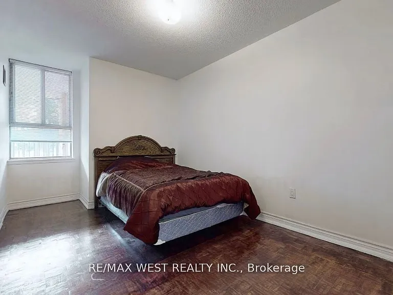 40 Panorama Ct #106 — Photo 7