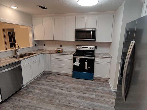 2nd image of 326 Washington Ave