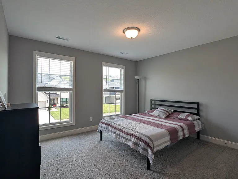 12111 Grand Forks Dr — Photo 30