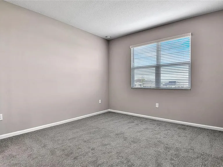 830 Ballantyne Dr — Photo 12