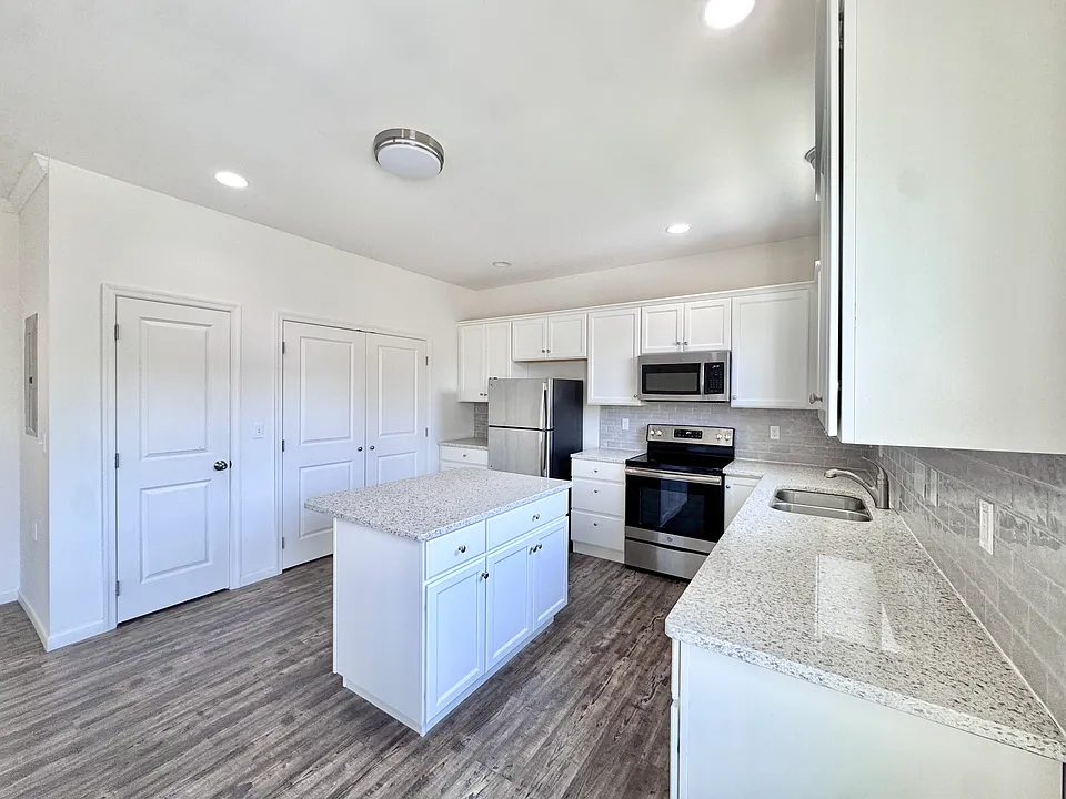 315 E Stone Aly, Alburtis PA 18011