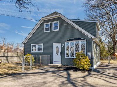 176 Horse Neck Rd, Warwick, RI, 02889