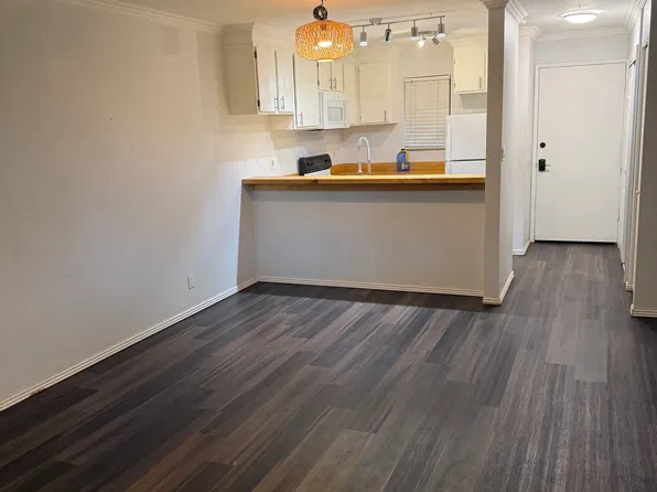 15 Kulanihakoi St APT 14B, Kihei, HI 96753