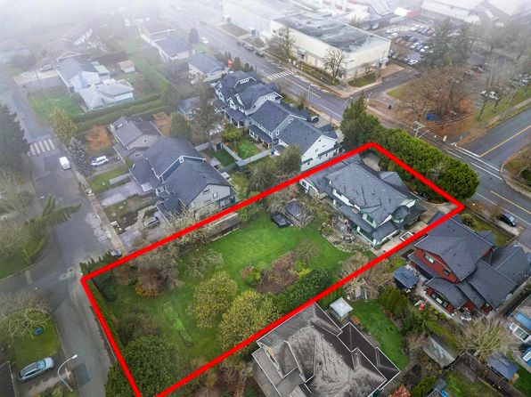 5080 45th Ave, Delta, BC V4K 1K3