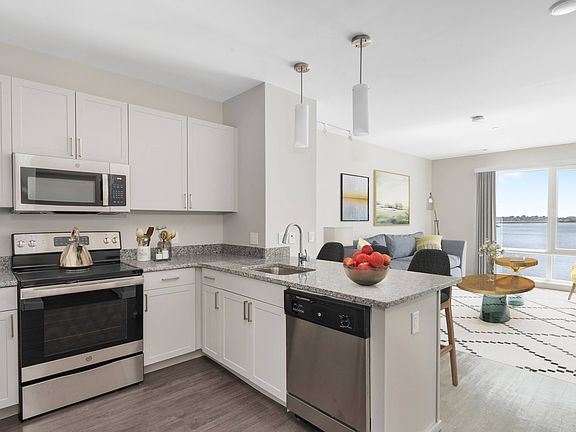 3rd image of 254 Lynnway #2-416