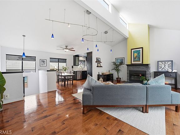 5th image of 1134 Cypress Ave #2