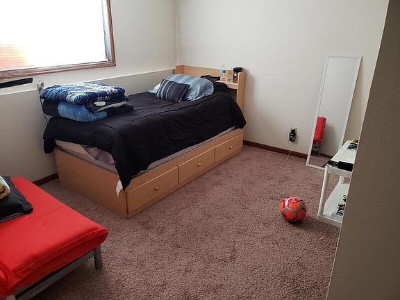 5th image of 4406 Castlewood Pl Unit 4