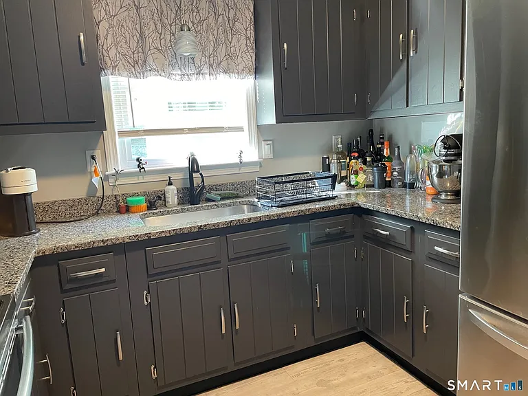 49 Homeside Ave — Photo 8