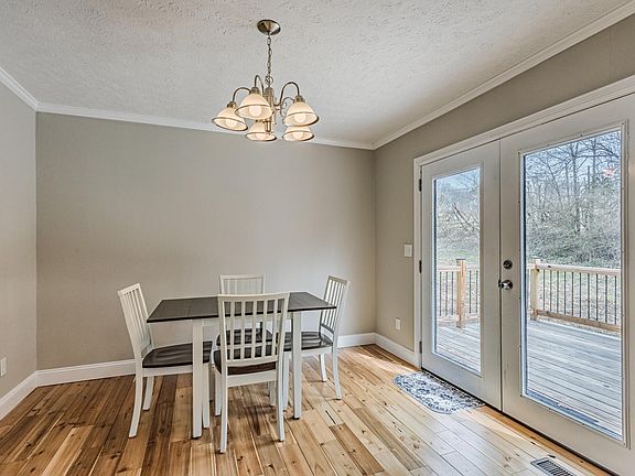4th image of 138 Harlen Daugherty St