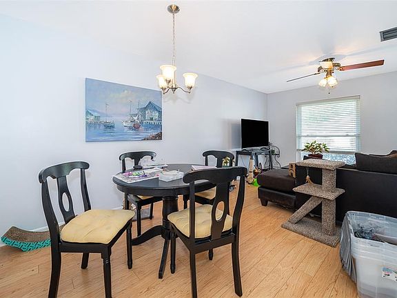 5th image of 608 Villa Cir #540