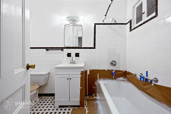 Rented by Garfield Realty  | media 19