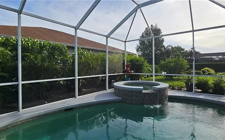 520 Crossfield Cir — Photo 27
