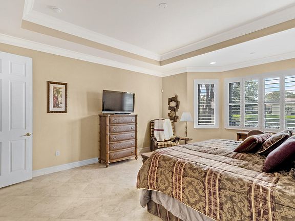 Home For Sale In Tivoli Lakes
