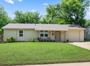 609 Crane Dr, Euless, TX 76039