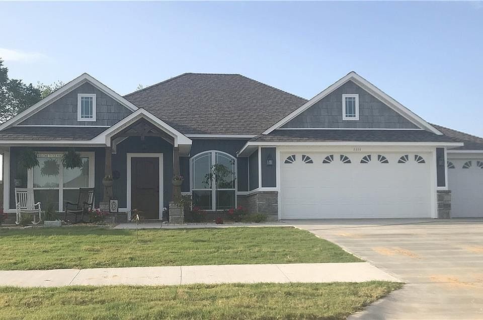 1st image of 1111 Shanna Dr