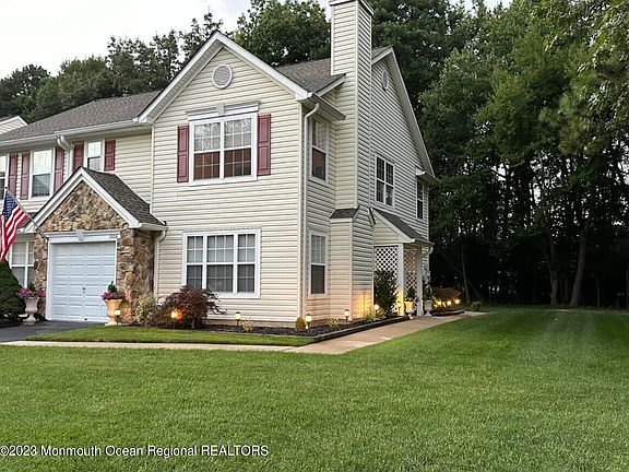 2nd image of 1006 Gardenia Drive