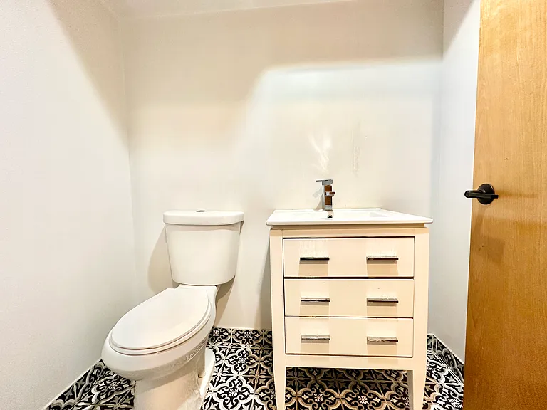 12 Saint Nicholas Ave #1B — Photo 8