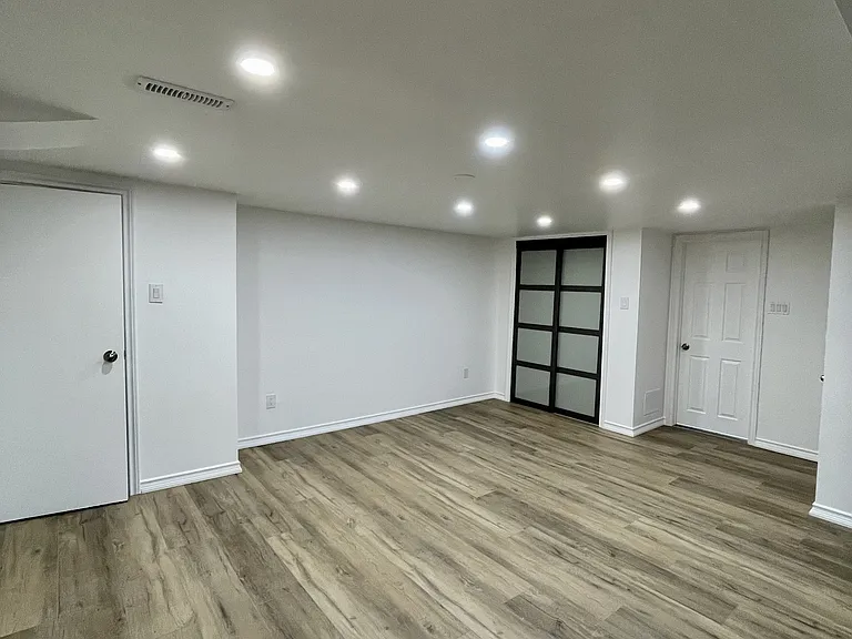 24 Smithwood Dr — Photo 3