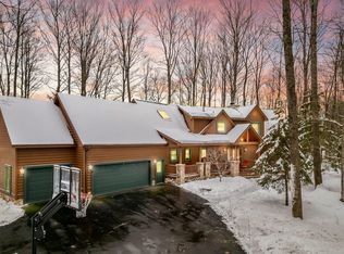 5603 Colonial Dr, Bellaire, MI 49615