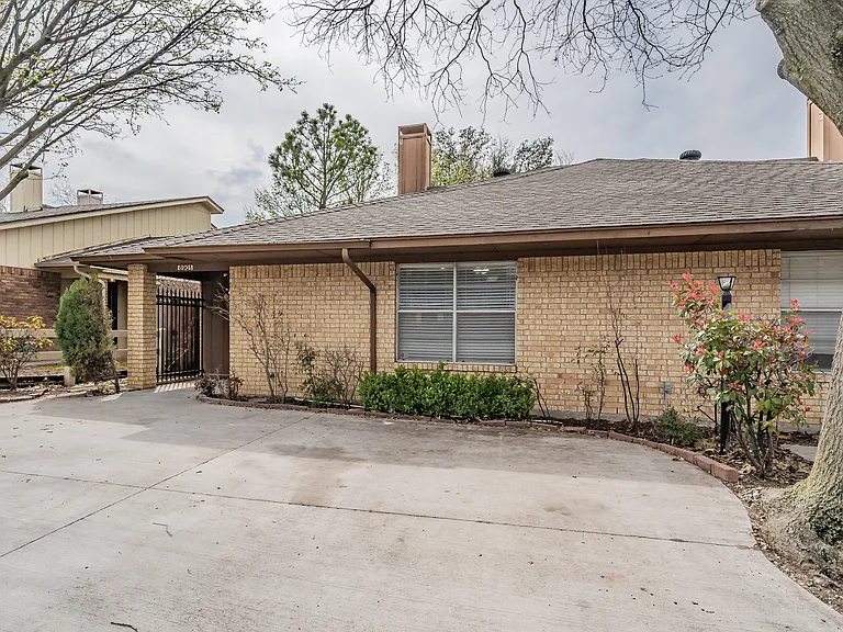 8901 Thompson Cir — Photo 6