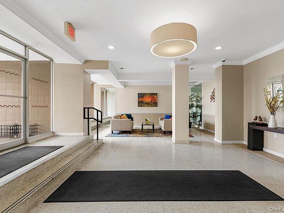 3rd image of 370 Westchester Avenue #5C