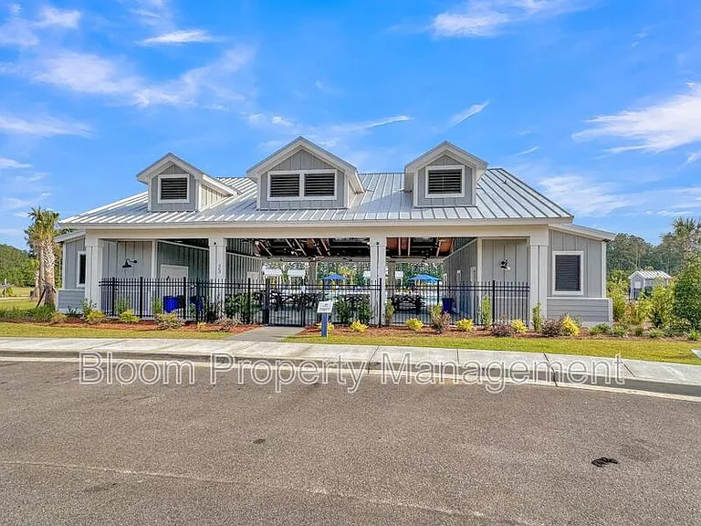 502 Lake Ridge Blvd — Photo 44