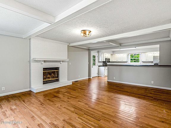 5th image of 107 Buttercup Rd