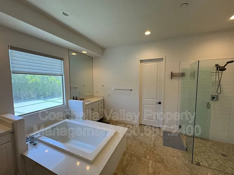 74635 Tesla Dr — Photo 34