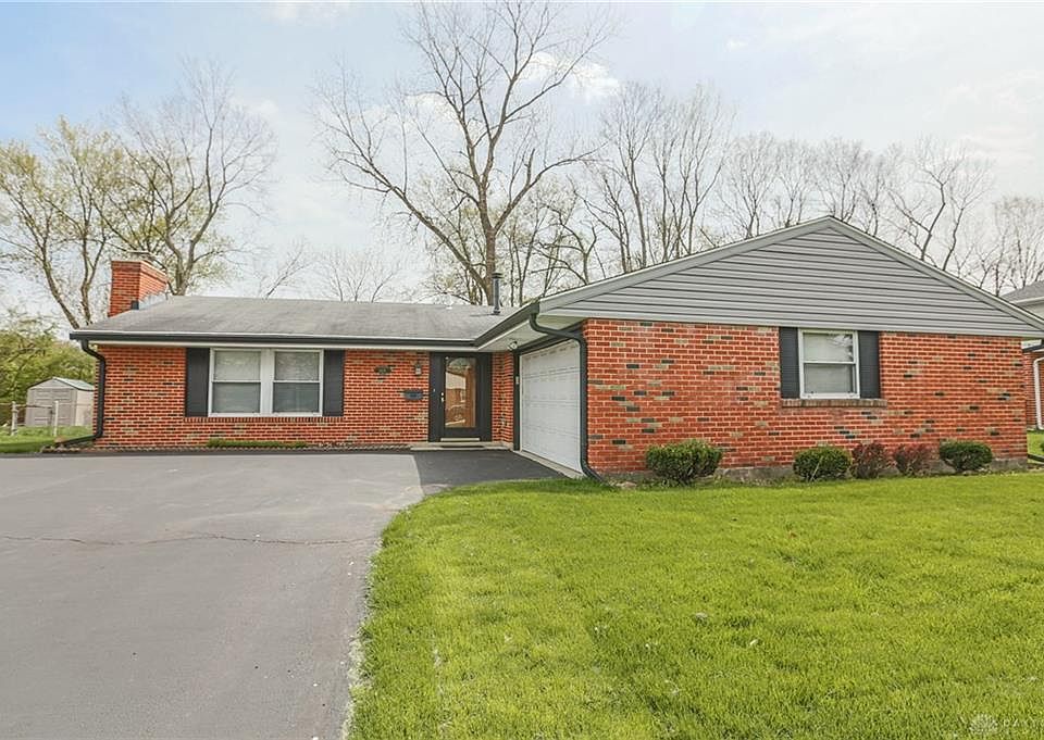 1st image of 3424 Dahlia Dr