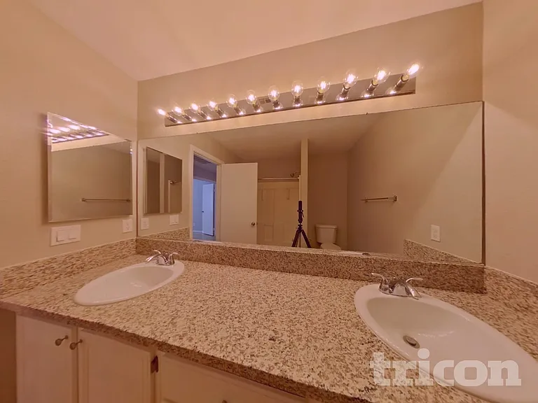 748 Triple Crown St — Photo 15