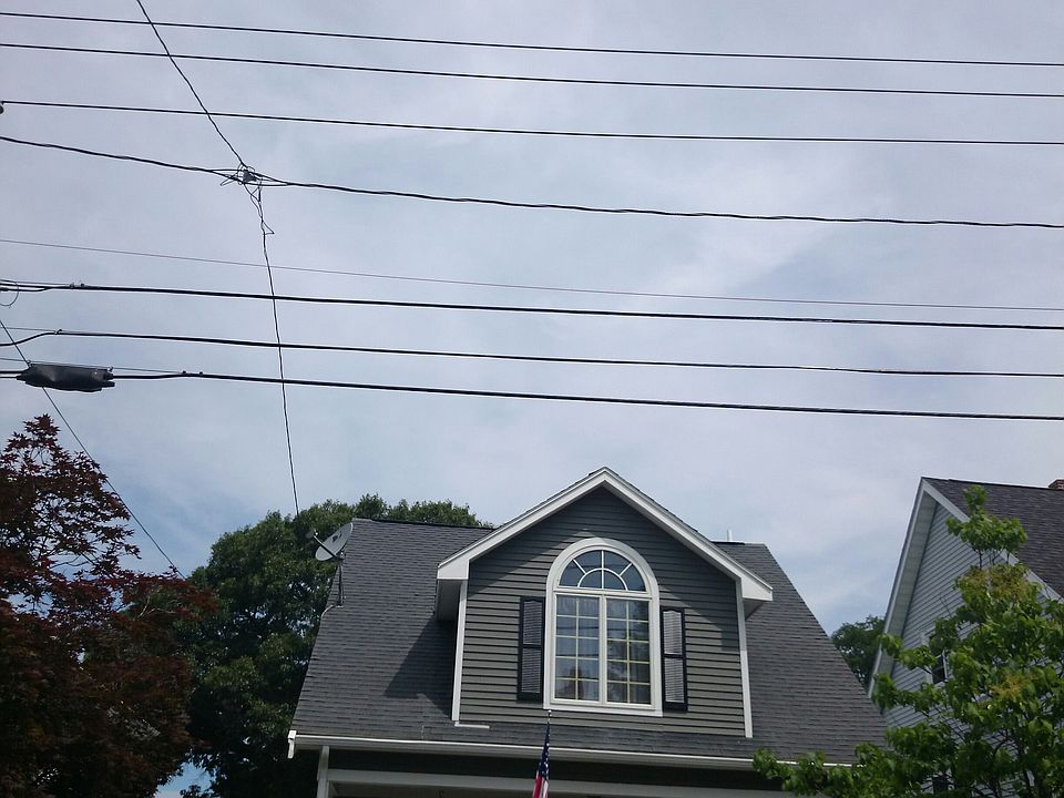 2nd image of 140 Milton St