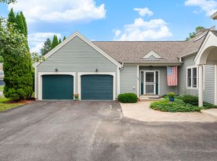 125 Hawthorne Village Rd, Nashua, NH 03062