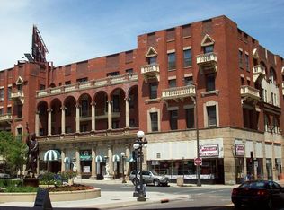 538 Saint Peter St APT 217, Saint Paul, MN 55102