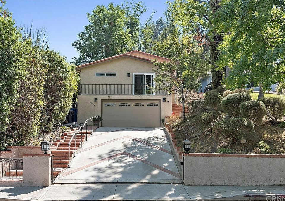 1st image of 22144 Avenue San Luis