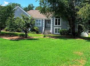 1540 Barclay Dr, Lawrenceville, GA